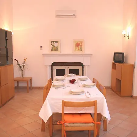 Orlando Nyaraló Torre Santa Sabina